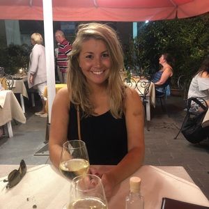 Meet your Posher, Kara